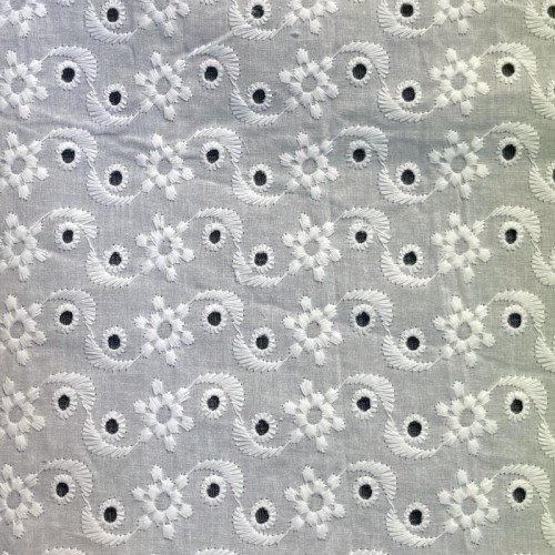 Tissu Broderie anglaise 33 